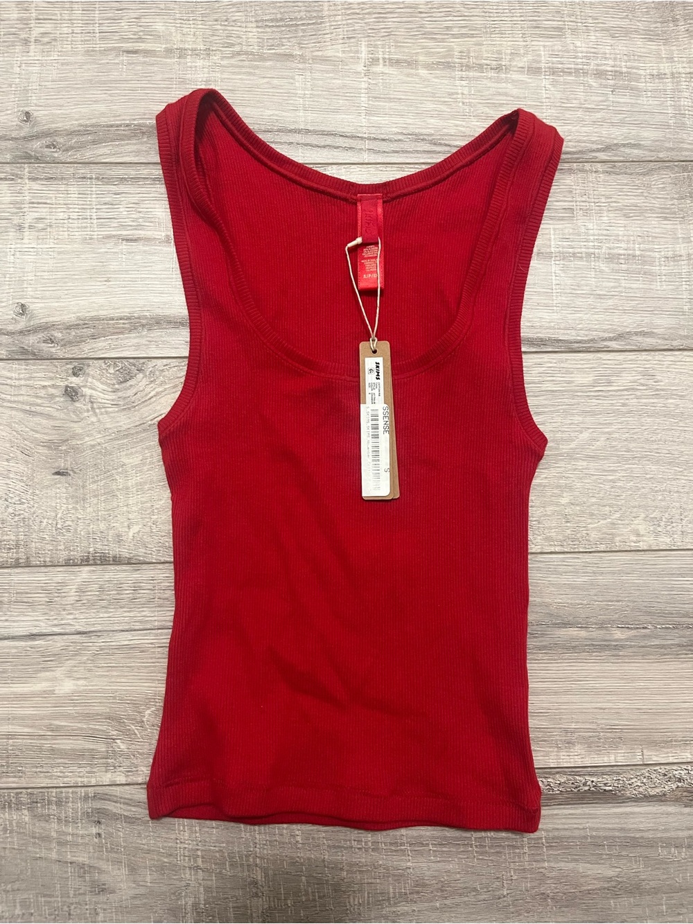 Skims Ribbed Tank Top - Picture 6 of 9